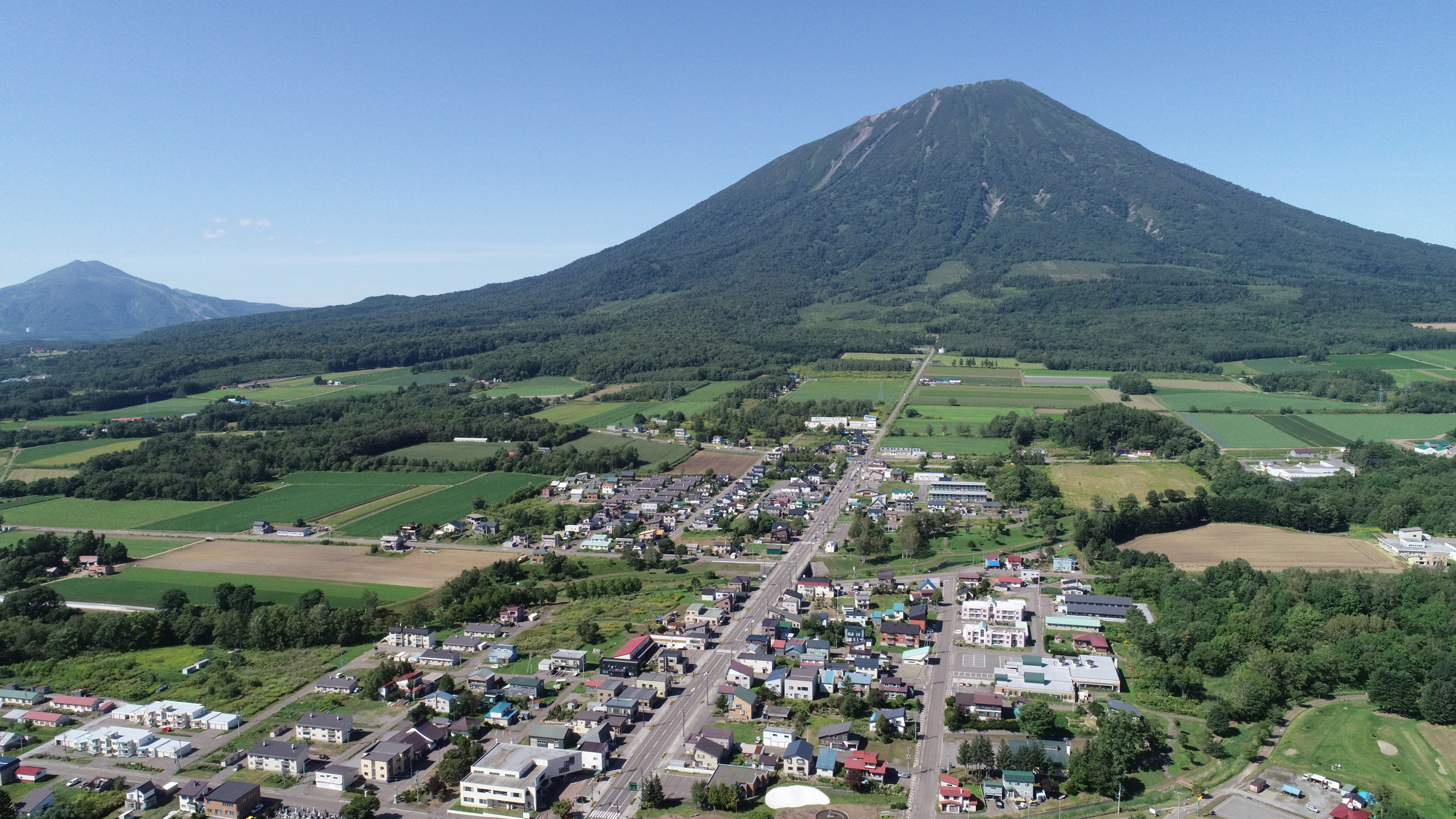 羊蹄山を望むまっかり温泉の露天風呂